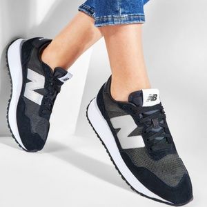 New Balance Womens 237 Black / Silver Sneakers